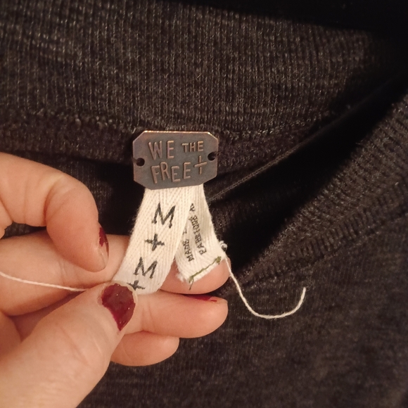 We the free off the shoulder charcoal gray long sleeve sweater - Picture 3 of 5